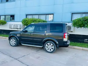 Land Rover Discovery 2017 Black