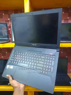 Laptop Asus 16GB Intel Core I7 HDD 1T