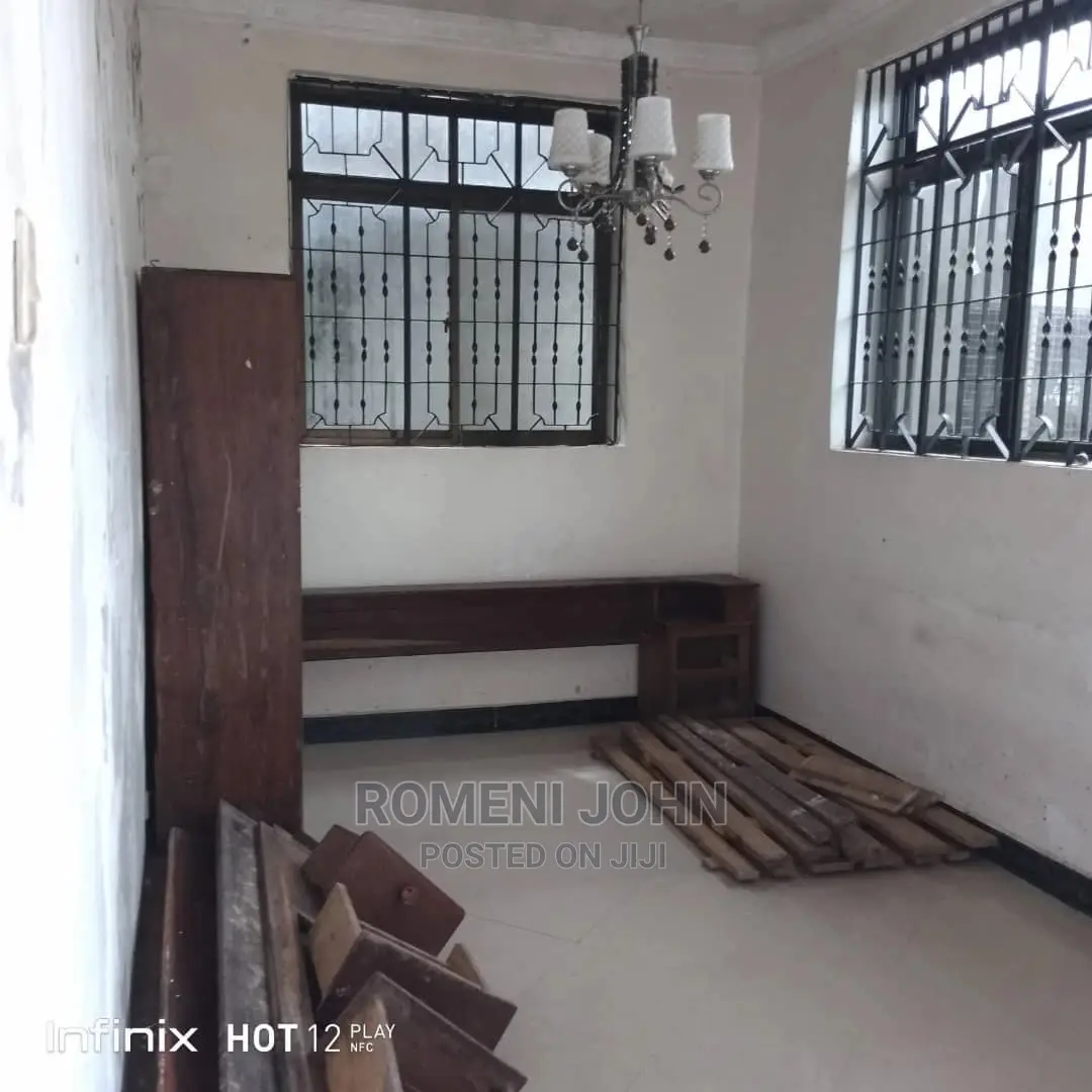 5bdrm Block of Flats in Tanzania DSM Ukonga for Sale