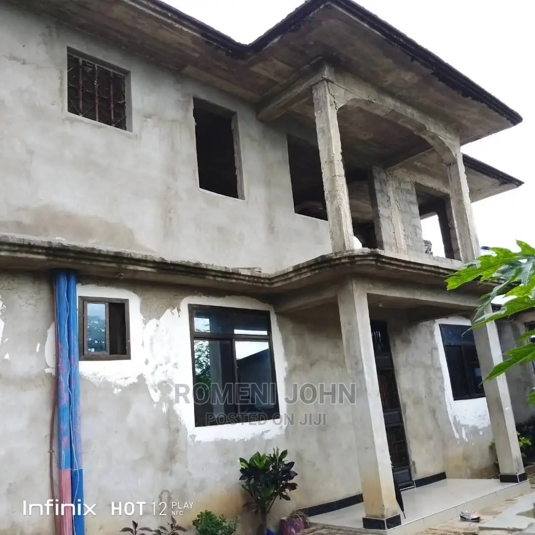 5bdrm Block of Flats in Tanzania DSM Ukonga for Sale