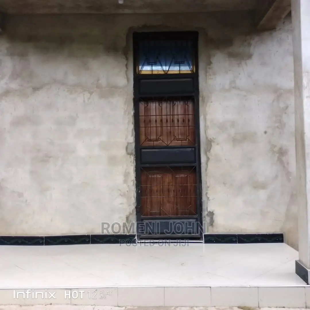 5bdrm Block of Flats in Tanzania DSM Ukonga for Sale