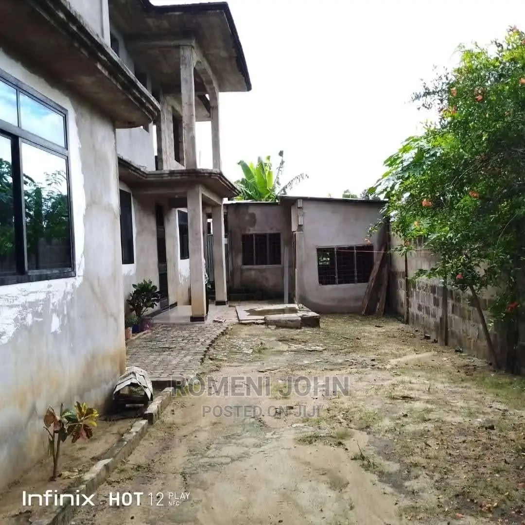 5bdrm Block of Flats in Tanzania DSM Ukonga for Sale