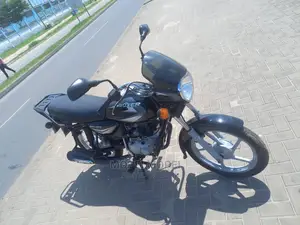 Bajaj Boxer X125 2021 Brown