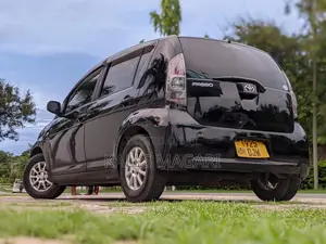 Toyota Passo 2004 Black