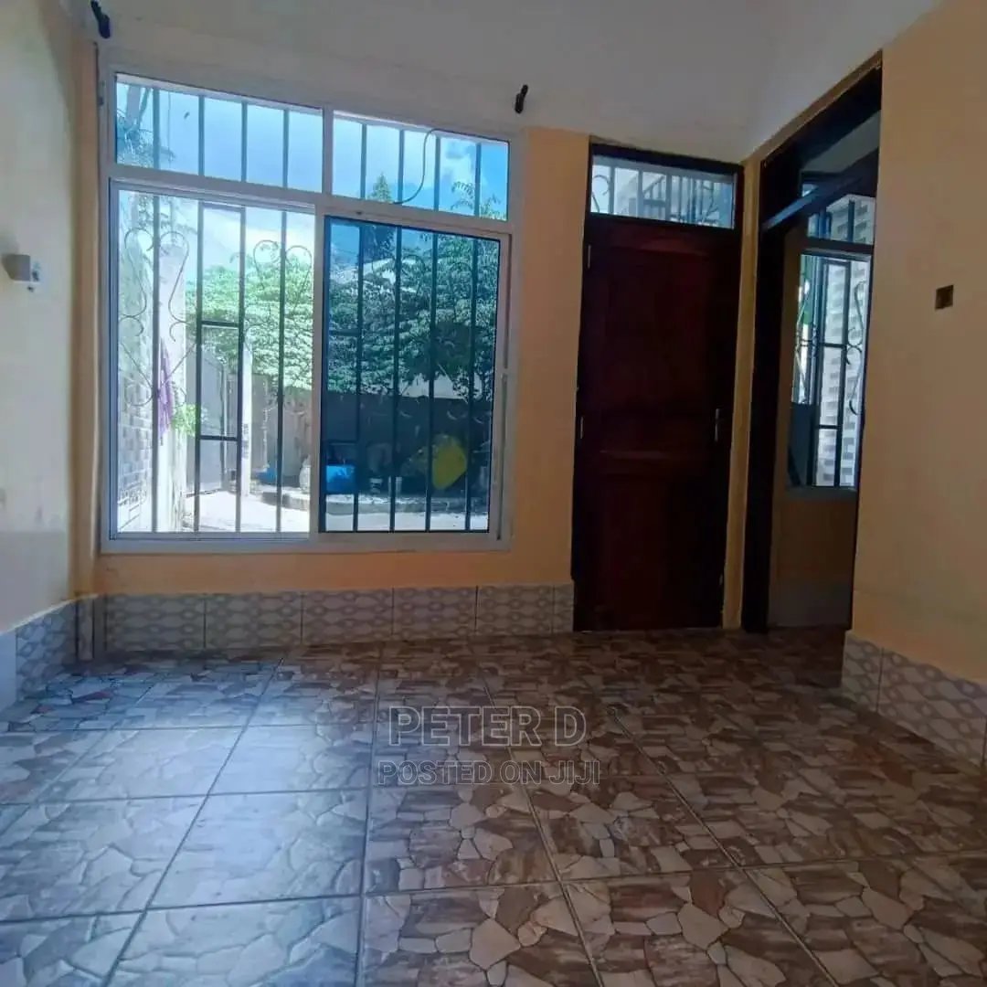 1bdrm Apartment in Kimara for rent