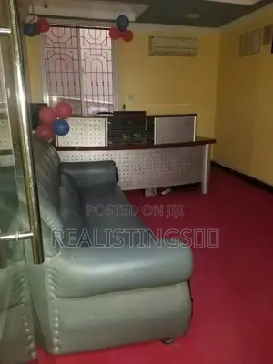 Kariakoo, 5 Storey 31 Rooms Operating Lodge for Sale - Dar