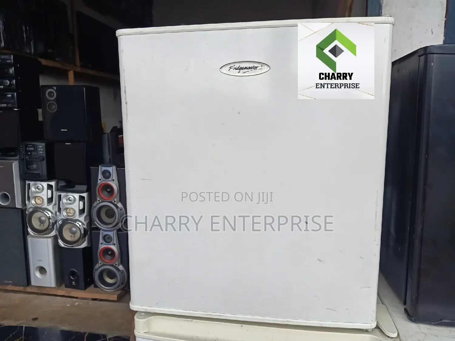  Mini Fridge USED ZIPO CHACHE SANA 