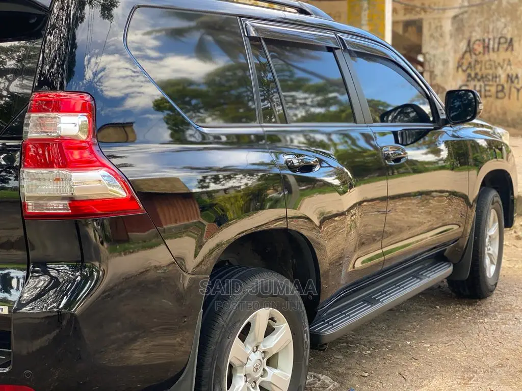 Toyota Land Cruiser Prado 3.0 D-4D (190 Hp) 7 seats 2014 Black