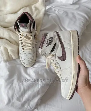 A Maniere X Jordan 1 Retro High