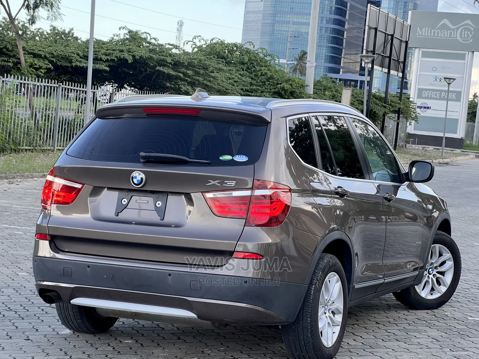 BMW X3 2012 Gold