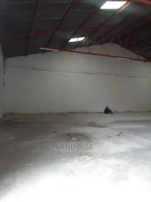 Warehouse With 432