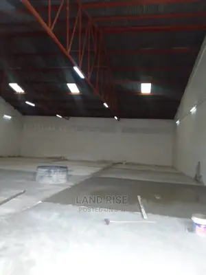 Warehouse With 432
