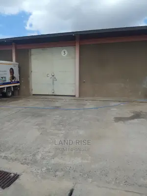 Warehouse With 432