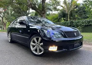 Toyota Crown 2006 Black