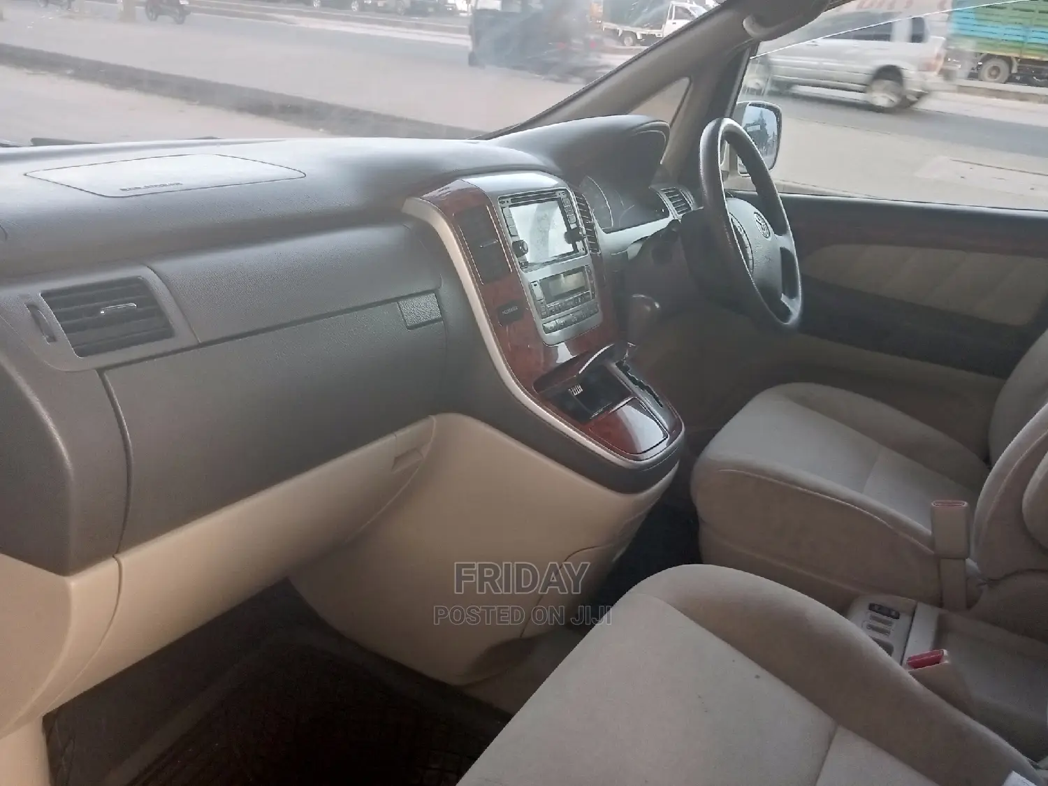 Toyota Alphard 2005 Gold