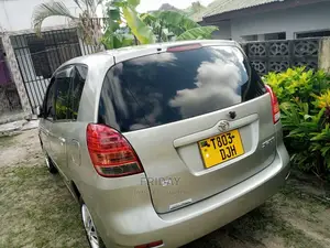 Toyota Corolla Spacio 1.5 X 2004 Gold