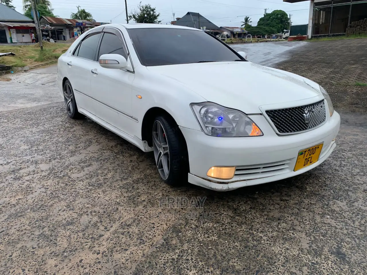 Toyota Crown 2005 White