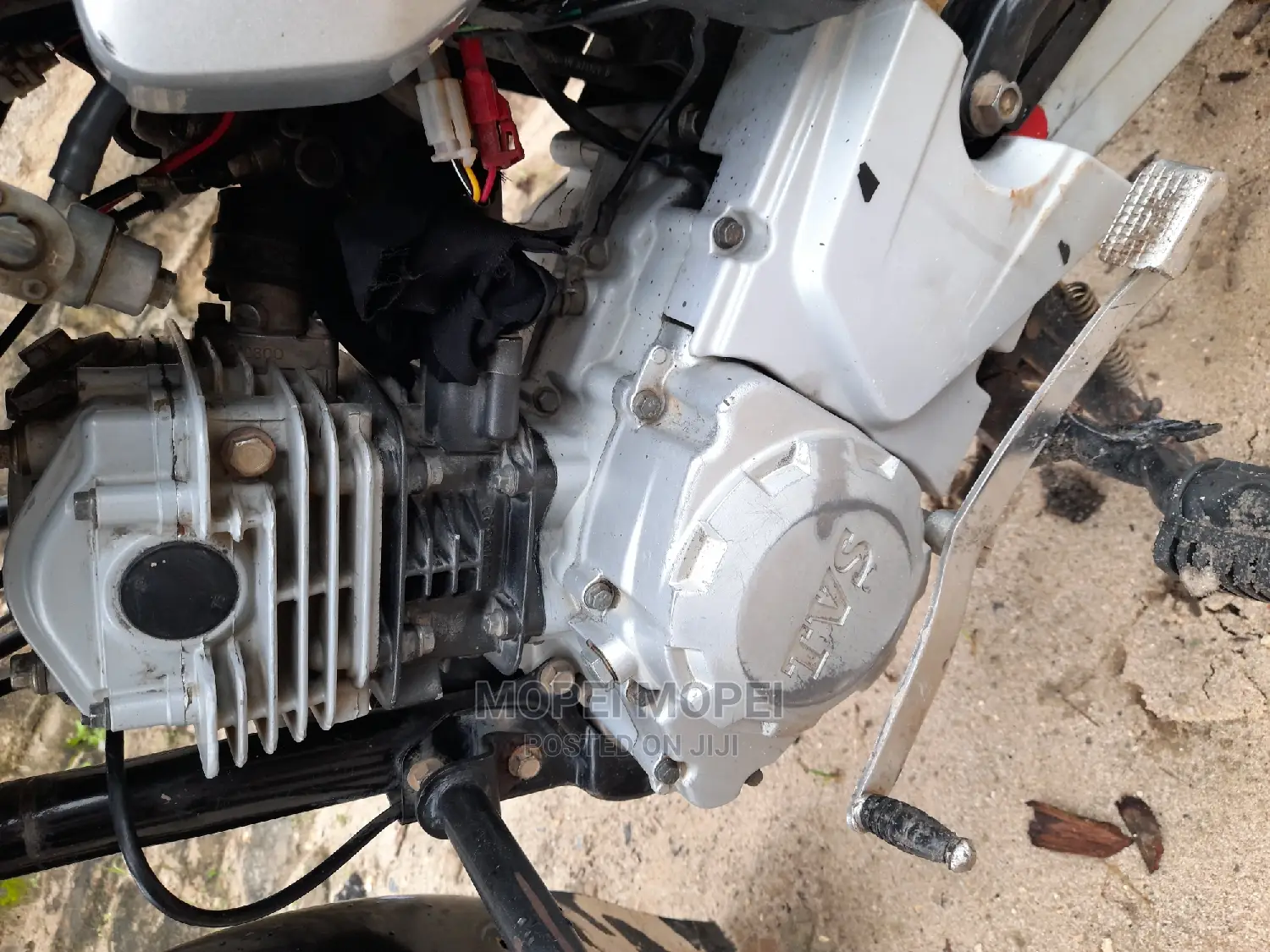 TVS King Deluxe Plus iTouch Start 2021 Beige