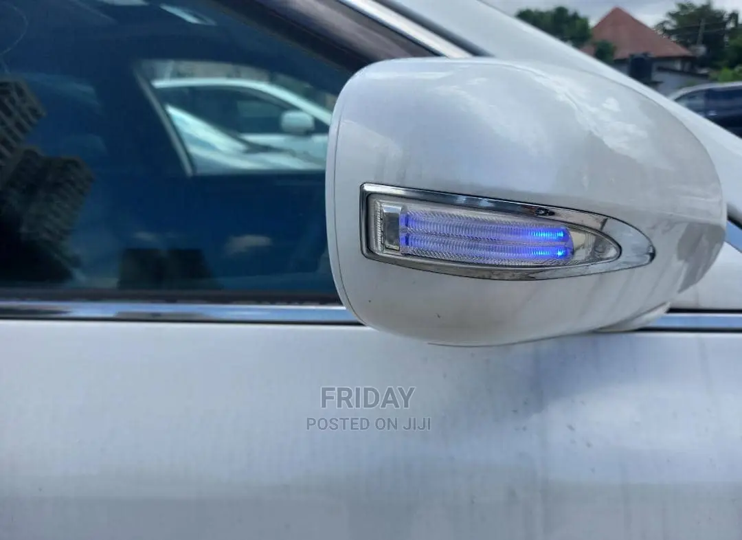 Toyota Crown 2007 White