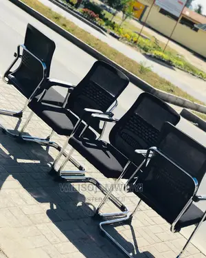 Visitors Chair (Kiti Cha Ofisi)
