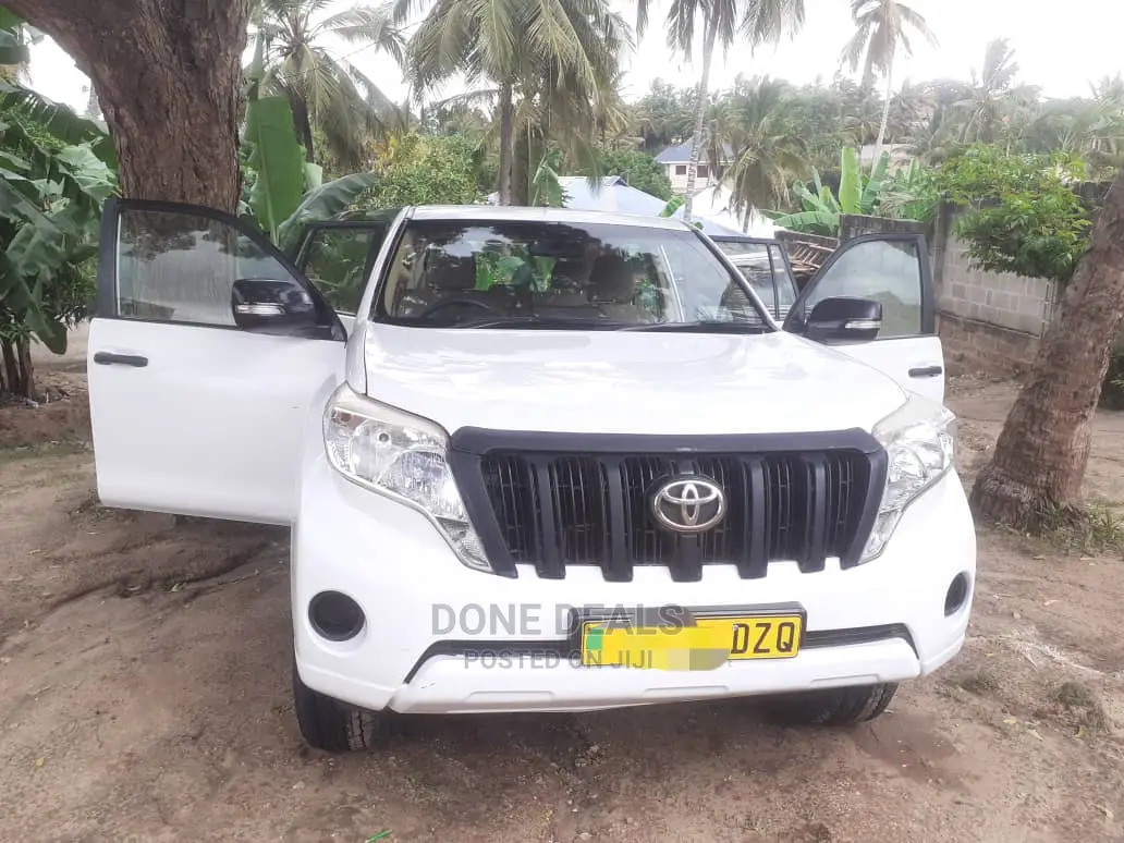 Toyota Land Cruiser Prado 2016 White