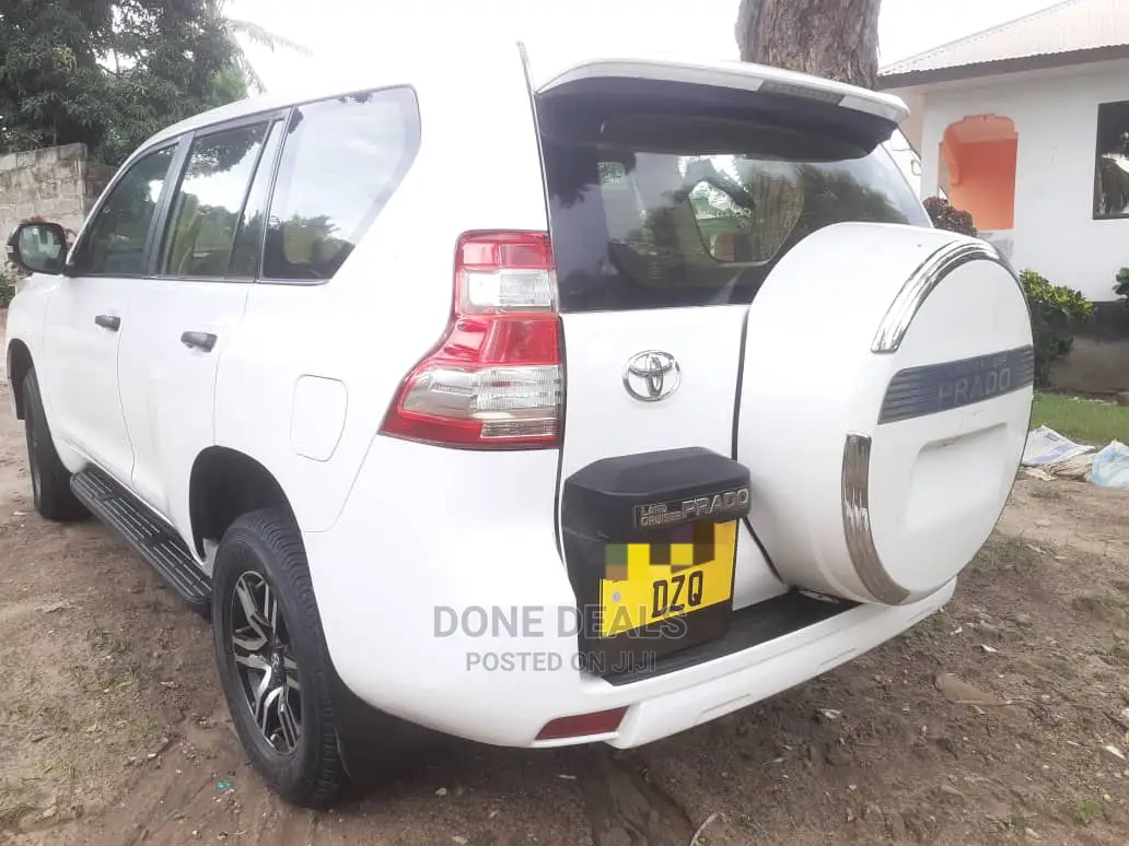 Toyota Land Cruiser Prado 2016 White