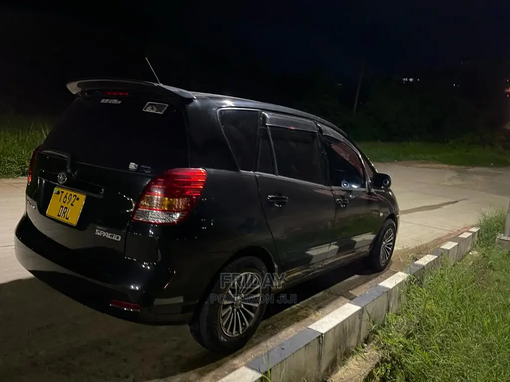Toyota Corolla Spacio 1.5 X 2004 Black