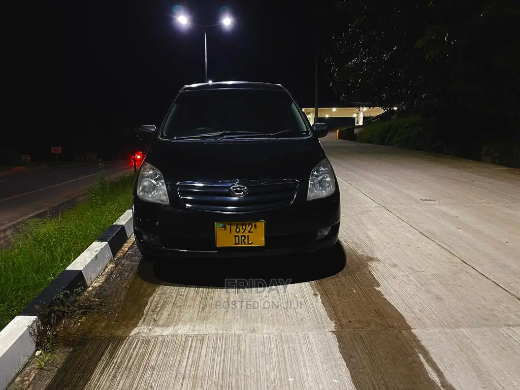 Toyota Corolla Spacio 1.5 X 2004 Black