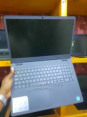Laptop Dell Vostro 3500 4GB Intel Core I3 HDD 1T