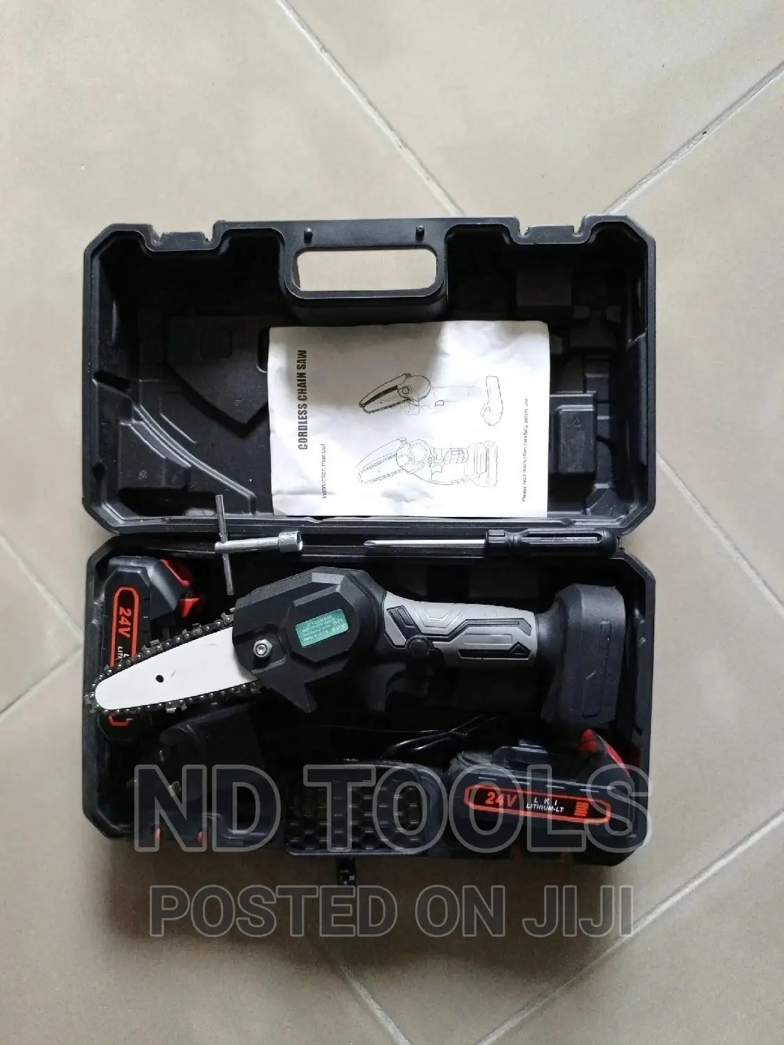 Mini Cordless Chain Saw