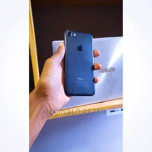 Apple iPhone 7 128 GB Black