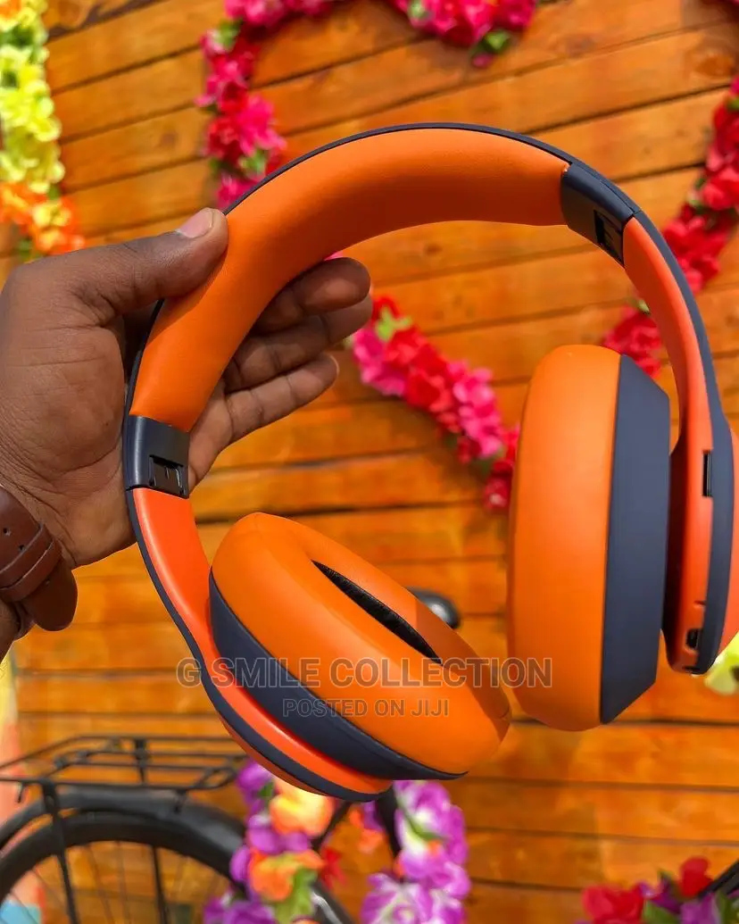 JBL SN -85 Wireless Headphones