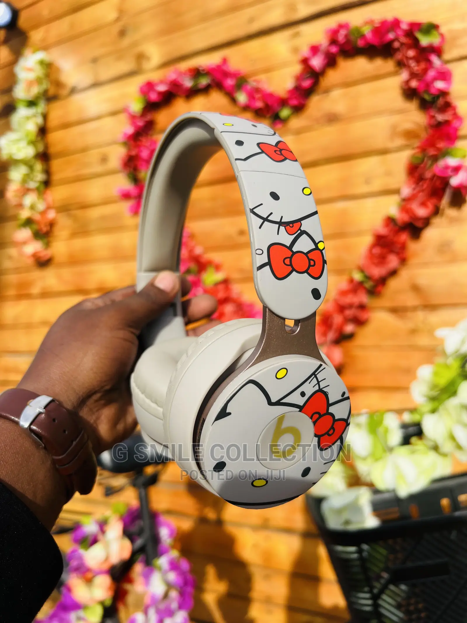 Solo Pro Hello Kitty Wireless Headphones
