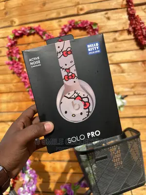 Solo Pro Hello Kitty Wireless Headphones