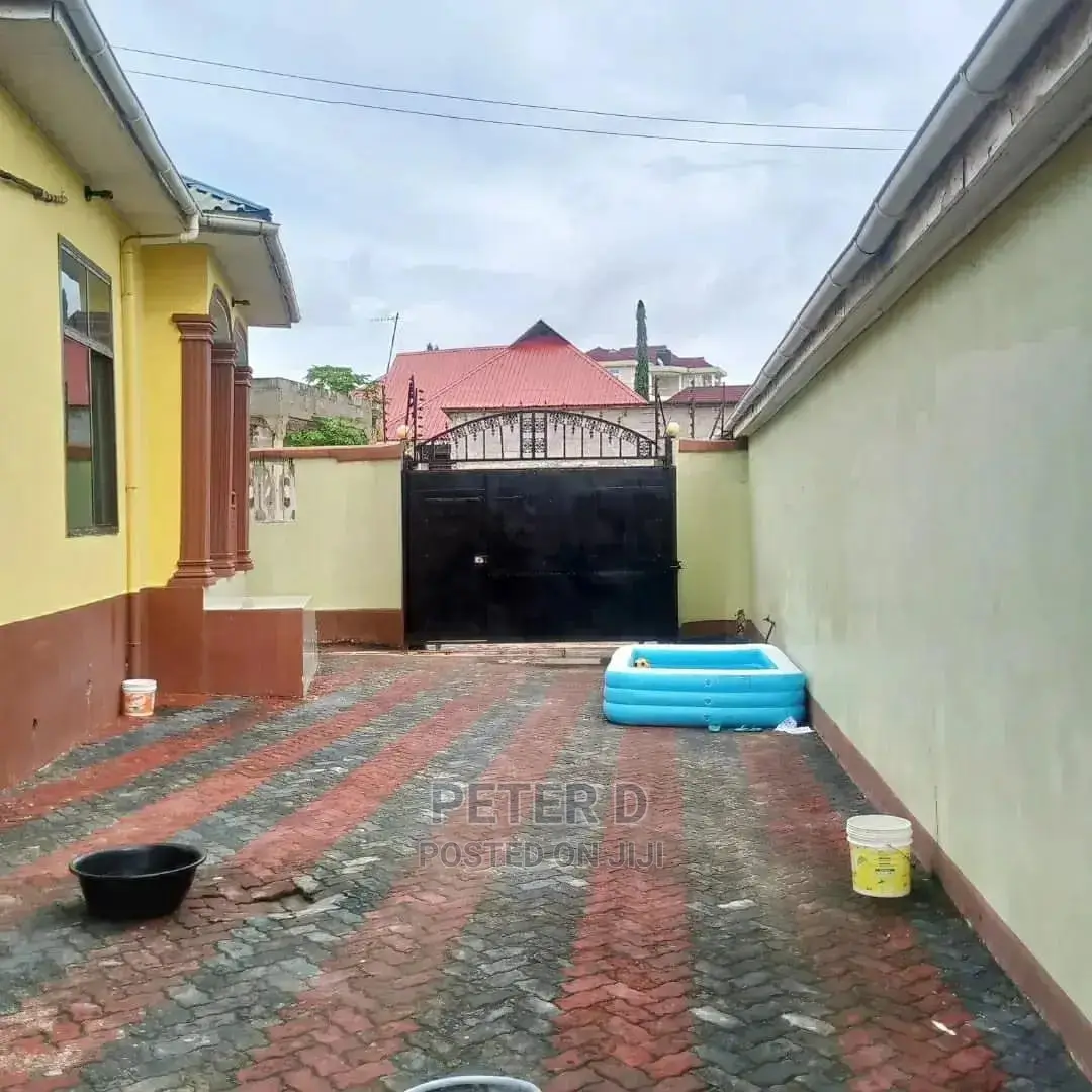 1bdrm Apartment in Mikocheni for rent