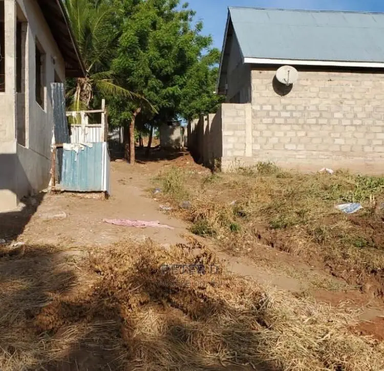 3bdrm House in Goba for Sale