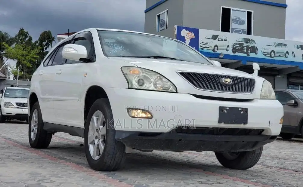 Toyota Harrier 2007 White