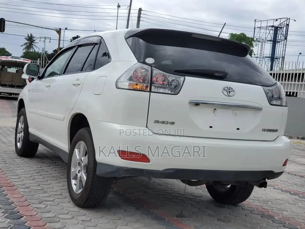 Toyota Harrier 2007 White