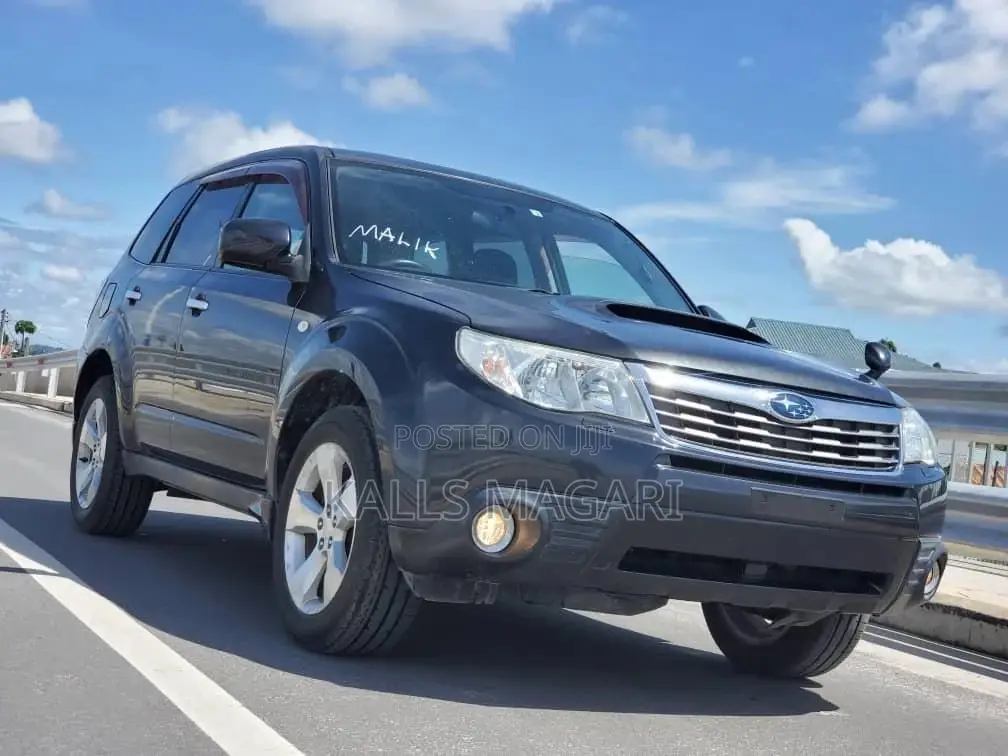 Subaru Forester 2010 Black