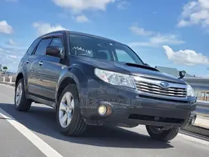 Subaru Forester 2010 Black