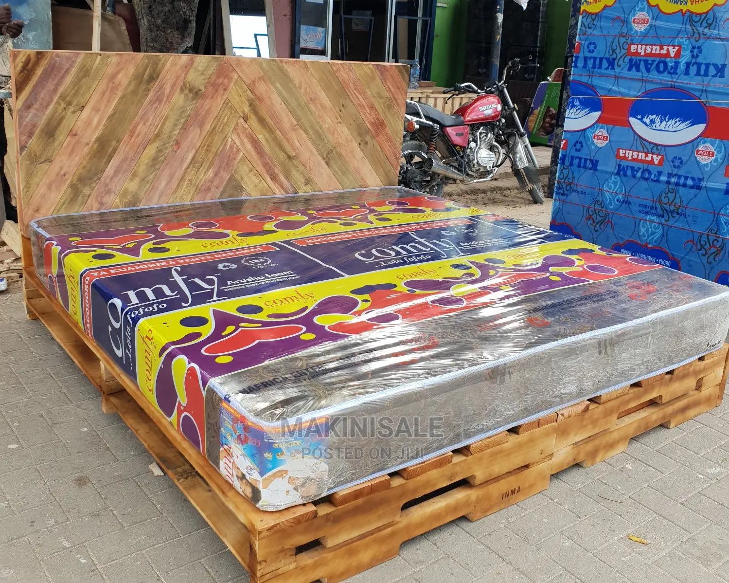 Kitanda Kizuri Sana Cha Pallet