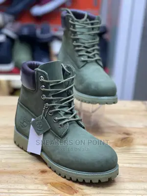 BRAND: Timberland Boots