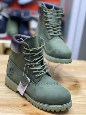 BRAND: Timberland Boots