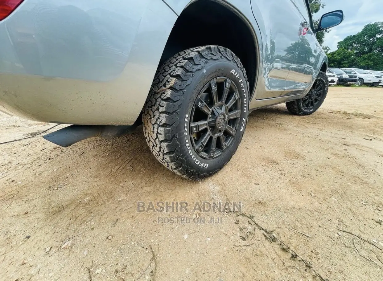 Toyota RAV4 Limited 4x4 2007 Gray