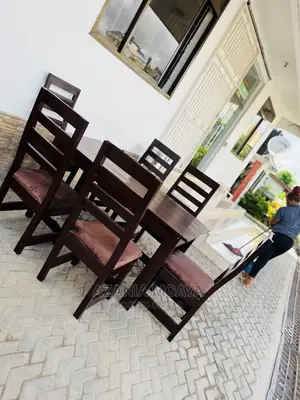Dinning Table Mpya Ya Vit 6,Uza Nunua Nam Used Na Vipya