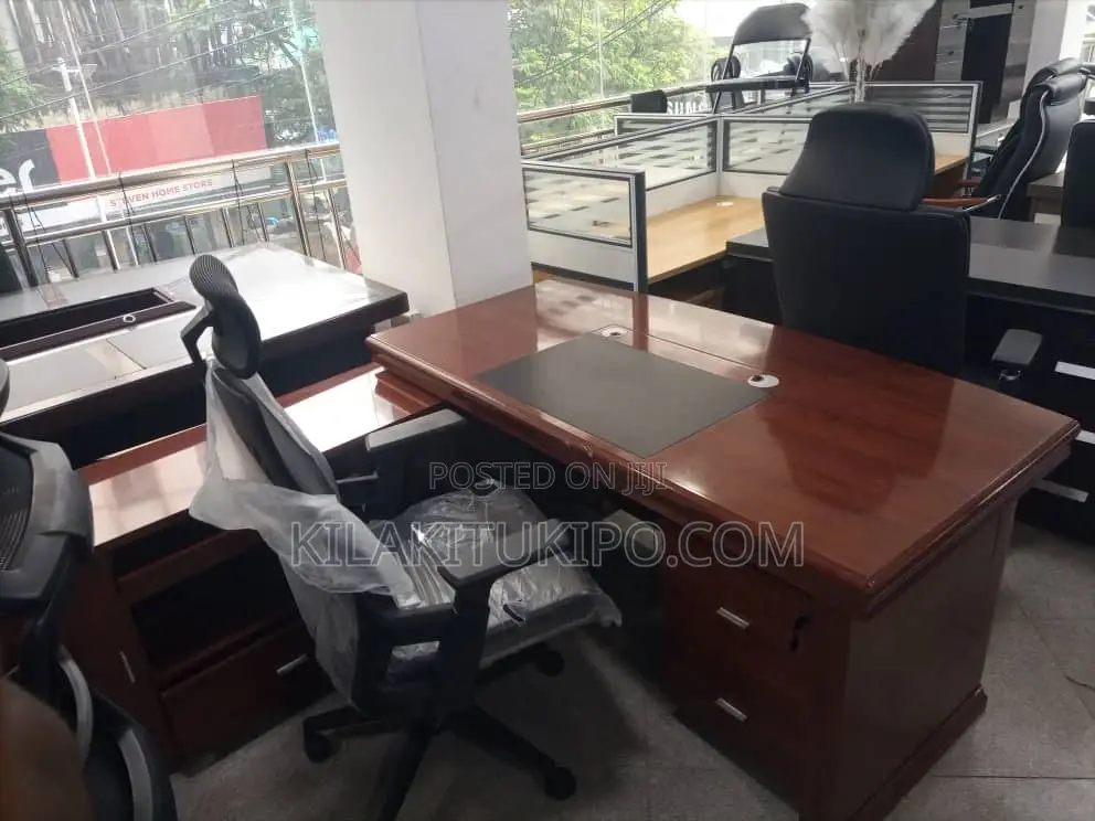Excutive Office Table