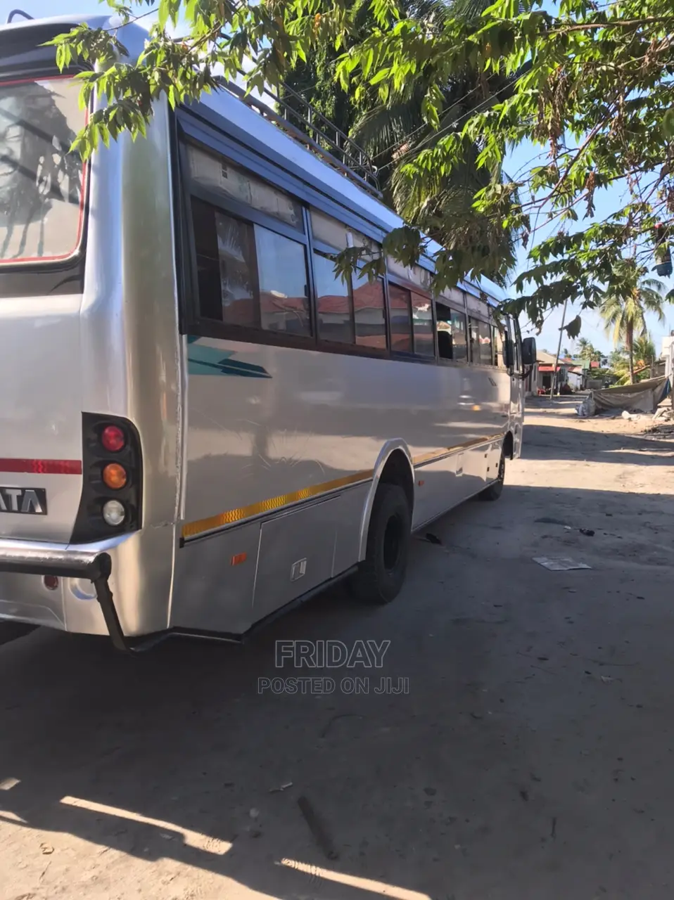 Tata Starbus Ultra Skool 2005 Grey