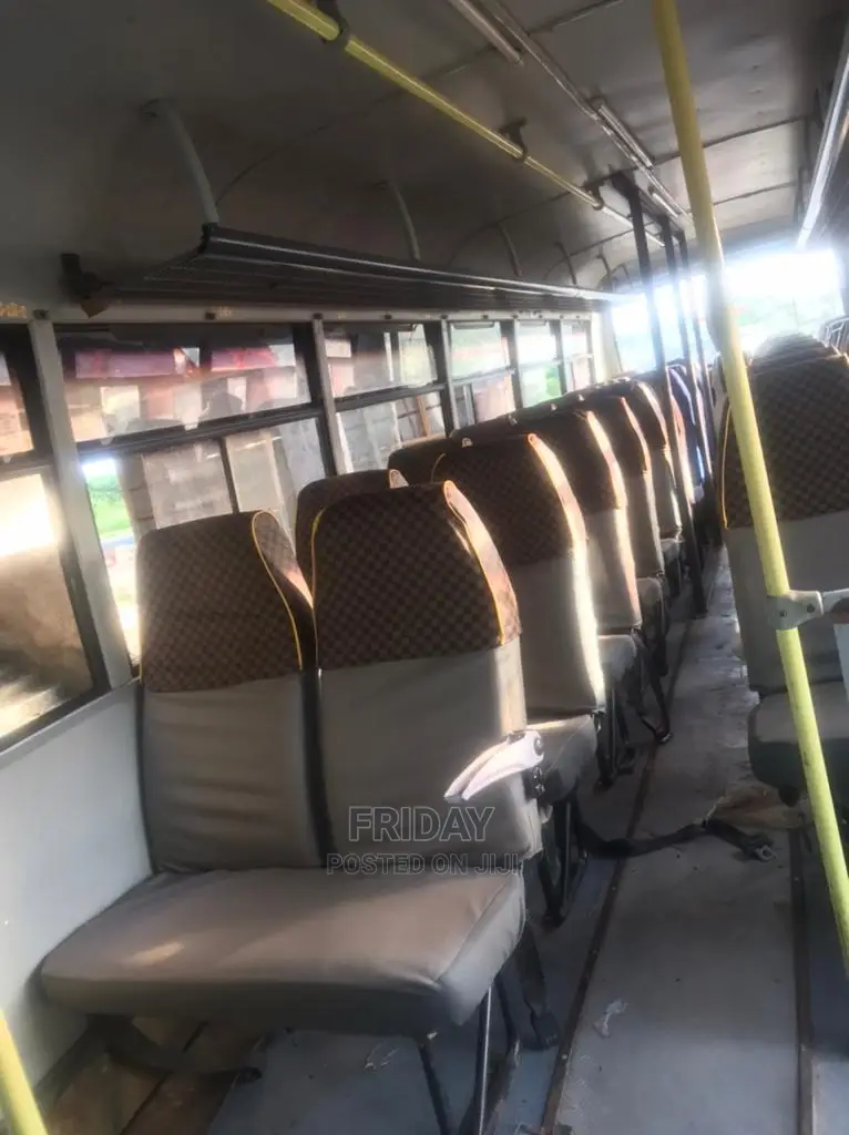 Tata Starbus Ultra Skool 2005 Grey