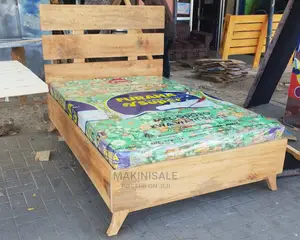 Kitanda Kizuri Sana Mango Wood