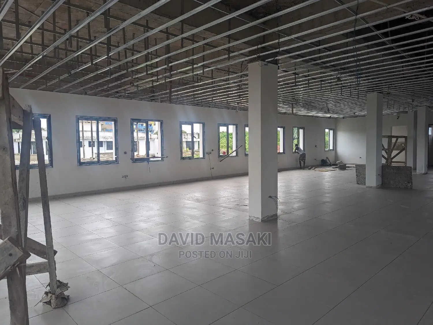 New Large Office Building for Rent in Oysterbay